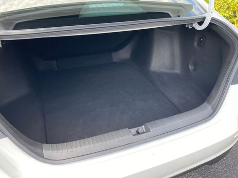Used 2023 Honda Accord LX image 10