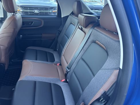 Used 2024 Ford Bronco Sport Outer Banks w/ Tech Package image 13