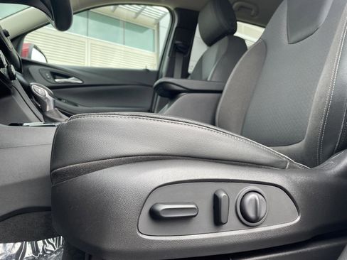 Used 2021 Buick Encore GX Preferred w/ Cold Weather Comfort Package image 20