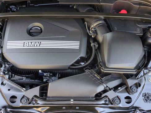 Used 2025 BMW X1 xDrive28i w/ Technology Package image 15