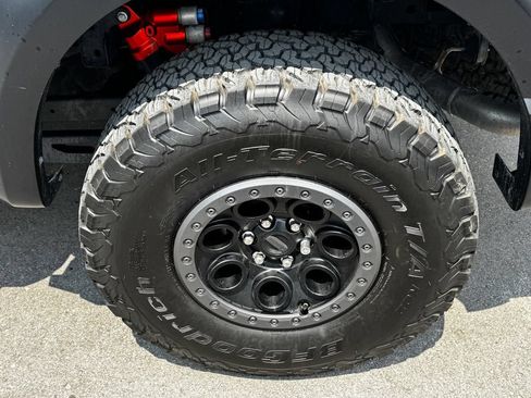 Used 2025 Ford F150 Raptor AWD/4WD image 48