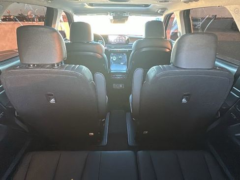 Used 2023 Hyundai Palisade Limited image 35