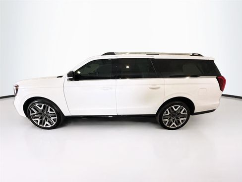 Used 2025 Ford Expedition Max Platinum w/ Platinum Ultimate Package AWD/4WD image 30