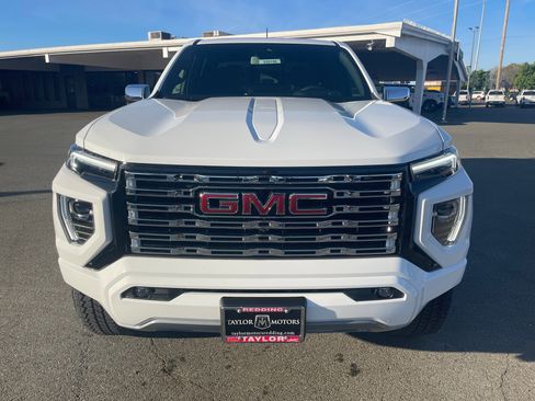 New 2026 GMC Canyon Denali image 2