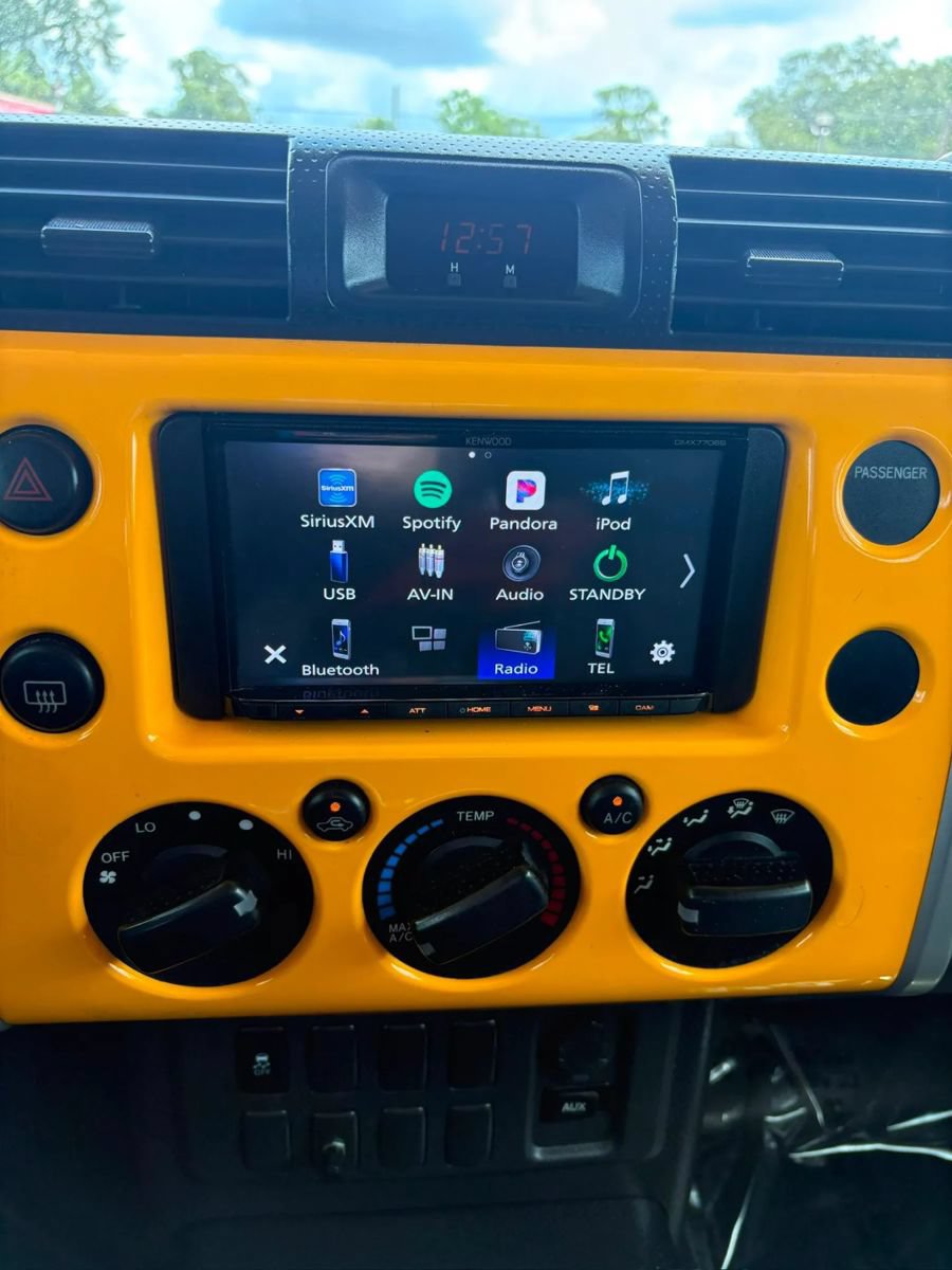 Used 2010 Toyota FJ Cruiser 4WD image 13