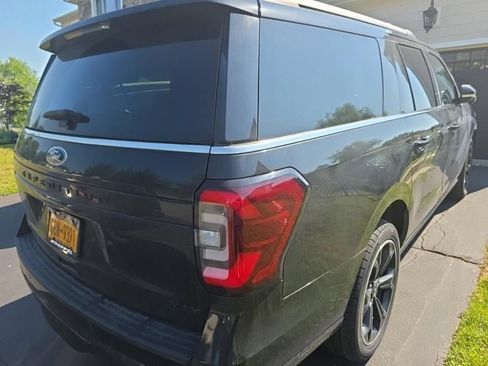 Used 2023 Ford Expedition Max Limited AWD/4WD image 4
