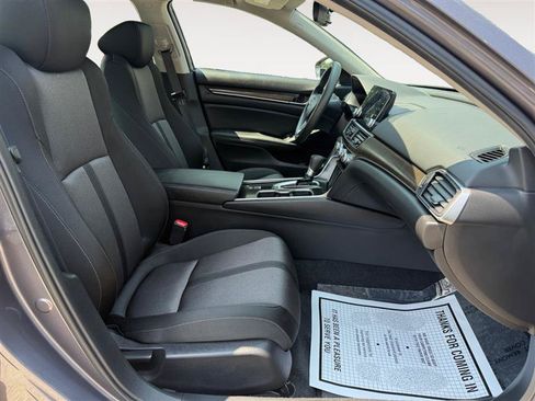 Used 2020 Honda Accord EX image 18