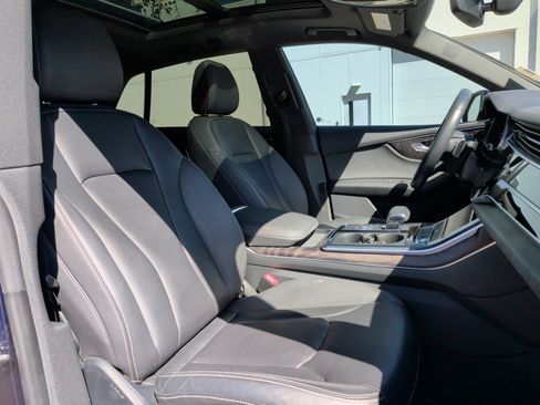 Used 2019 Audi Q8 Premium Plus w/ Premium Plus image 34