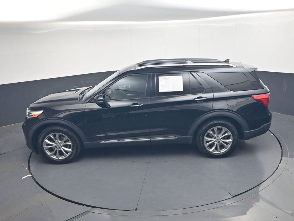 Used 2021 Ford Explorer Limited w/ Equipment Group 301A AWD/4WD image 37