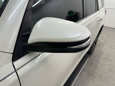 Used 2018 Toyota 4Runner Limited image 8