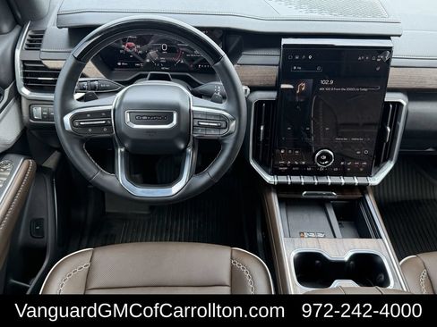 New 2026 GMC Acadia Denali Ultimate w/ LPO, Floor Liner Package AWD/4WD image 11