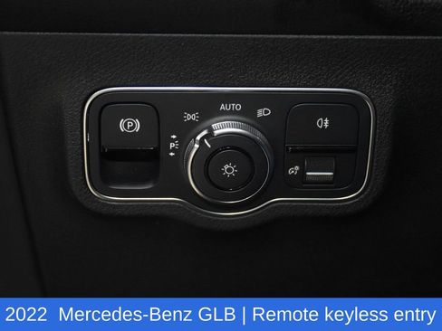Used 2022 Mercedes-Benz GLB 35 AMG 4MATIC image 9
