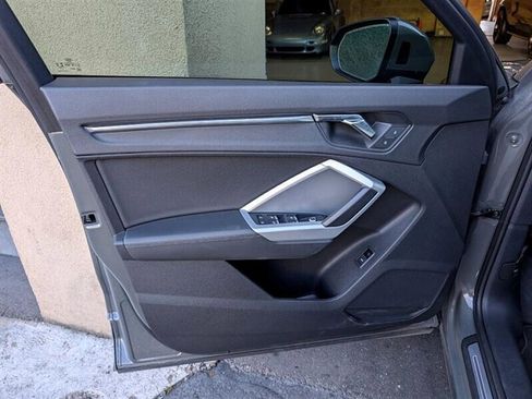 Used 2021 Audi Q3 2.0T Premium Plus w/ Premium Plus Package image 18