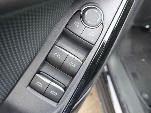 New 2026 Chevrolet Equinox RS w/ LPO, Floor Liner Package FWD image 17