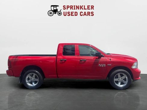 Used 2017 RAM 1500 Express w/ Express Value Package AWD/4WD image 3