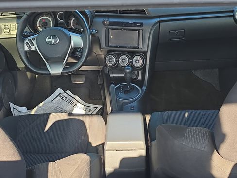 Used 2013 Scion tC image 3