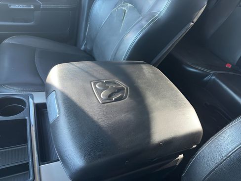 Used 2014 RAM 3500 Laramie image 25