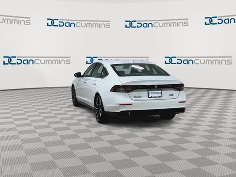 Used 2024 Honda Accord Touring image 8