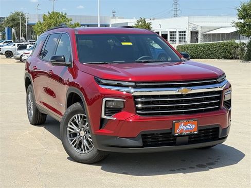 New 2026 Chevrolet Traverse LT w/ Driver Confidence Package image 2