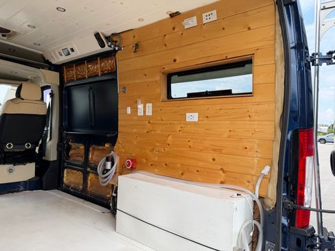 Used 2020 RAM ProMaster 1500 w/ Interior Convenience Group FWD image 22