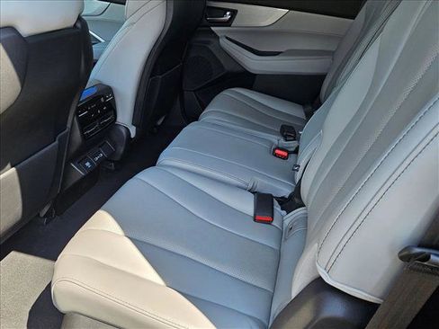Used 2024 Acura MDX FWD w/ Technology Package image 18