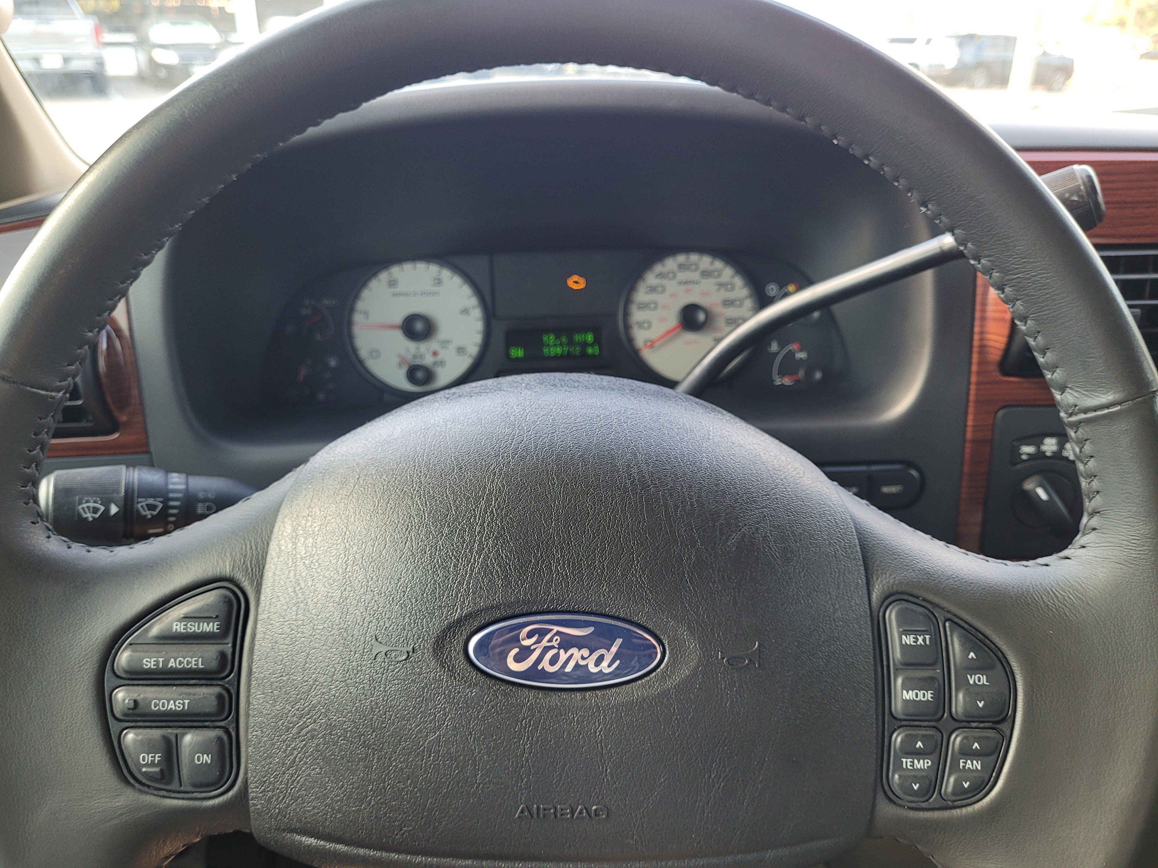 Used 2006 Ford F250 Lariat AWD/4WD image 21