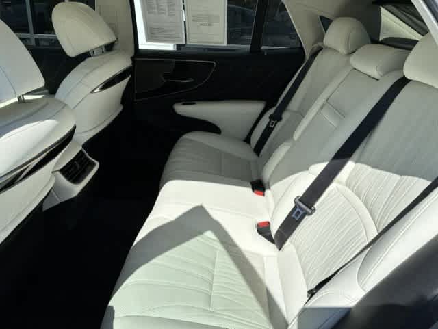 Used 2024 Lexus LS 500 w/ Interior Upgrade Package RWD image 6
