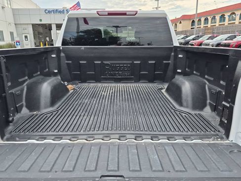 Used 2025 GMC Sierra 1500 SLT RWD image 23