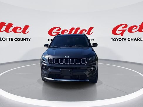 Used 2023 Jeep Compass Limited image 3