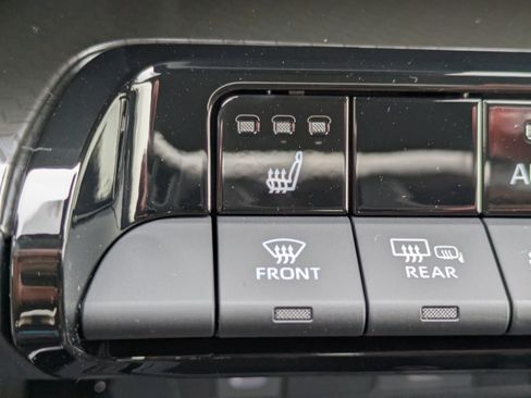 New 2026 Toyota Prius Plug-In Hybrid FWD image 23