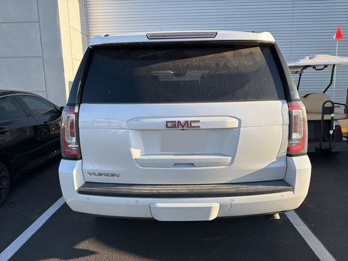 Used 2019 GMC Yukon SLT w/ Premium Edition image 5