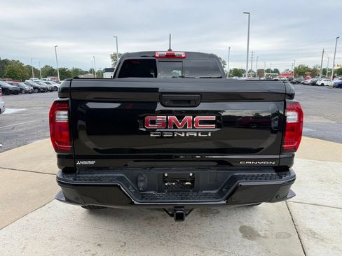 Used 2023 GMC Canyon Denali AWD/4WD image 19