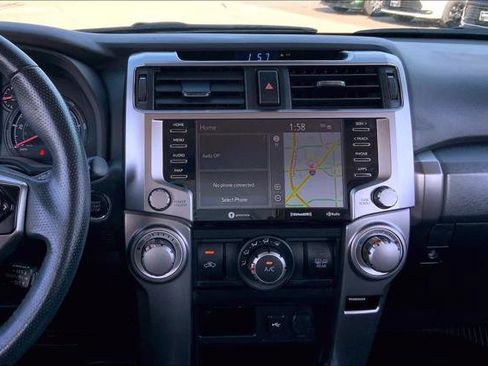 Certified 2022 Toyota 4Runner SR5 Premium image 6