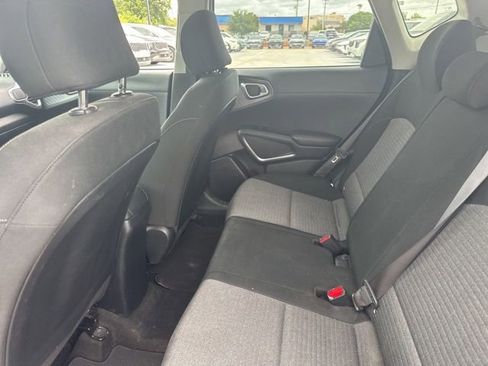 Used 2020 Kia Soul S FWD image 9