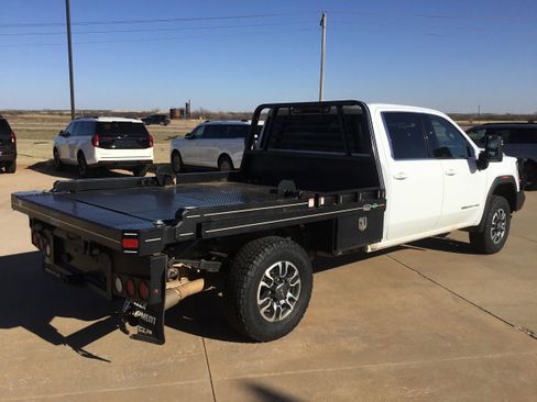 Used 2021 GMC Sierra 3500 SLE w/ SLE Convenience Package image 5