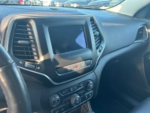 Used 2020 Jeep Cherokee Latitude Lux w/ Comfort/Convenience Group AWD/4WD image 11