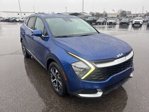 Used 2023 Kia Sportage EX image 7