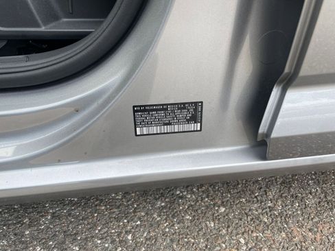 Used 2025 Volkswagen Jetta S image 27