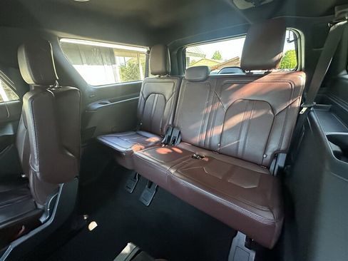 Used 2024 Ford Expedition Max Limited AWD/4WD image 60