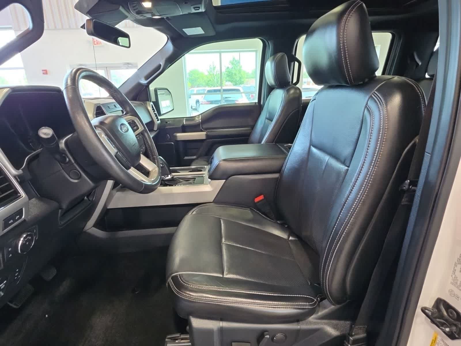 Used 2019 Ford F150 Lariat w/ Equipment Group 502A Luxury AWD/4WD image 20