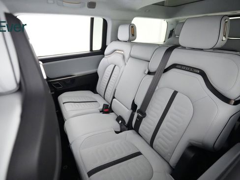 Used 2023 Rivian R1S Adventure AWD/4WD image 24