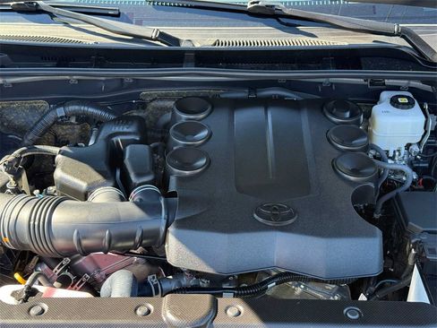 Used 2024 Toyota 4Runner SR5 Premium image 16