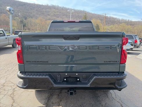 Used 2026 Chevrolet Silverado 1500 Custom Trail Boss w/ Turbomax Blackout Package AWD/4WD image 8