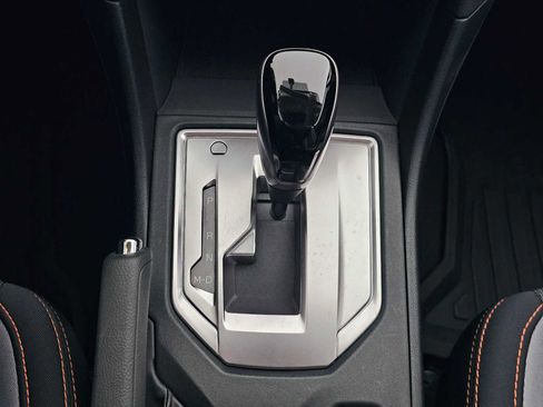 Used 2019 Subaru Crosstrek 2.0i Premium w/ Eyesight System image 30