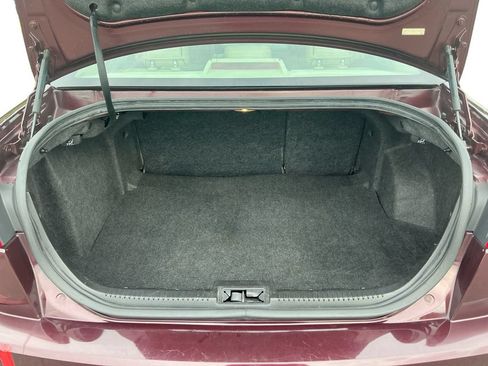 Used 2012 Lincoln MKZ FWD image 24