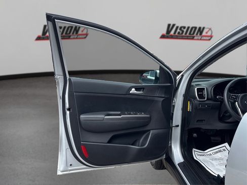 Used 2022 Kia Sportage LX FWD image 23