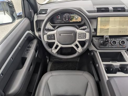 New 2026 Land Rover Defender 130 X-Dynamic SE AWD/4WD image 15