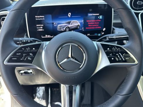 Used 2026 Mercedes-Benz GLC 300 4MATIC image 24