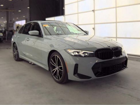 Used 2023 BMW 330i Sedan w/ M Sport Package RWD image 4