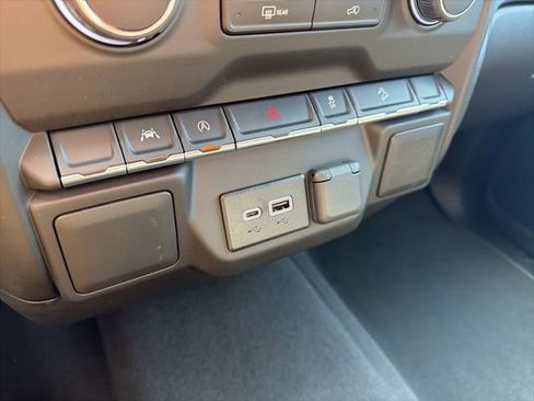 New 2026 Chevrolet Silverado 1500 W/T w/ WT Value Package AWD/4WD image 18